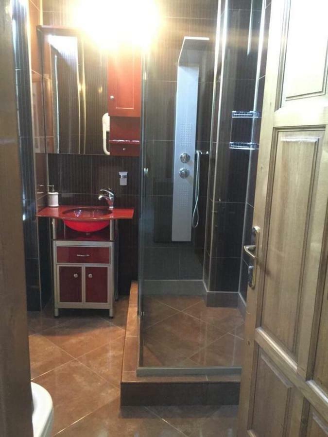 מלון Târgu Jiu Casa Onyx מראה חיצוני תמונה
